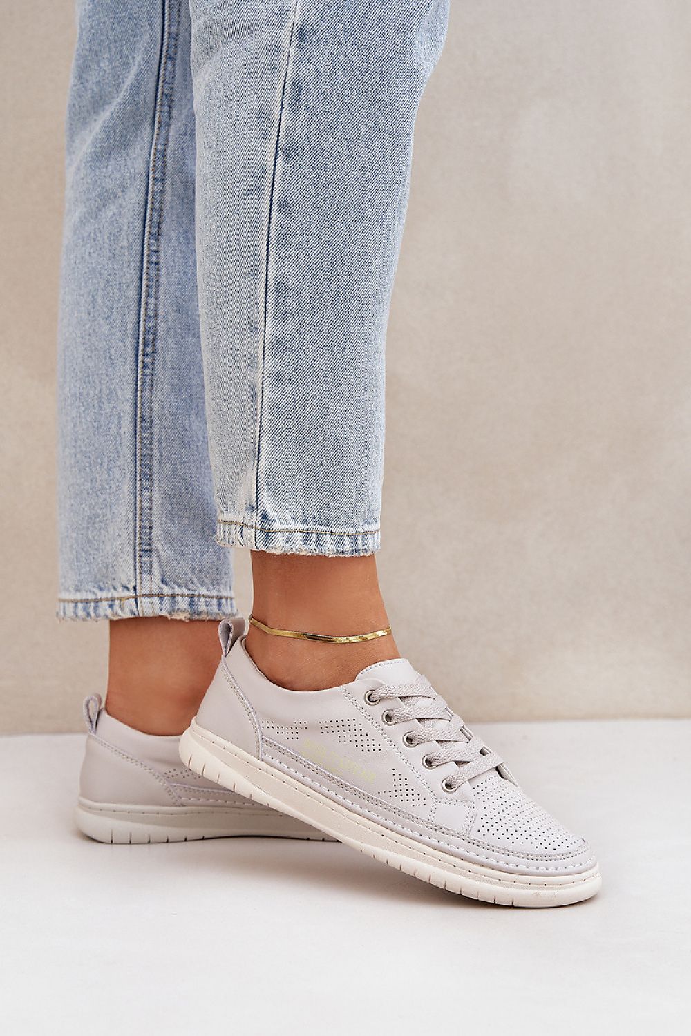 Sneakers model 208321 Step in style