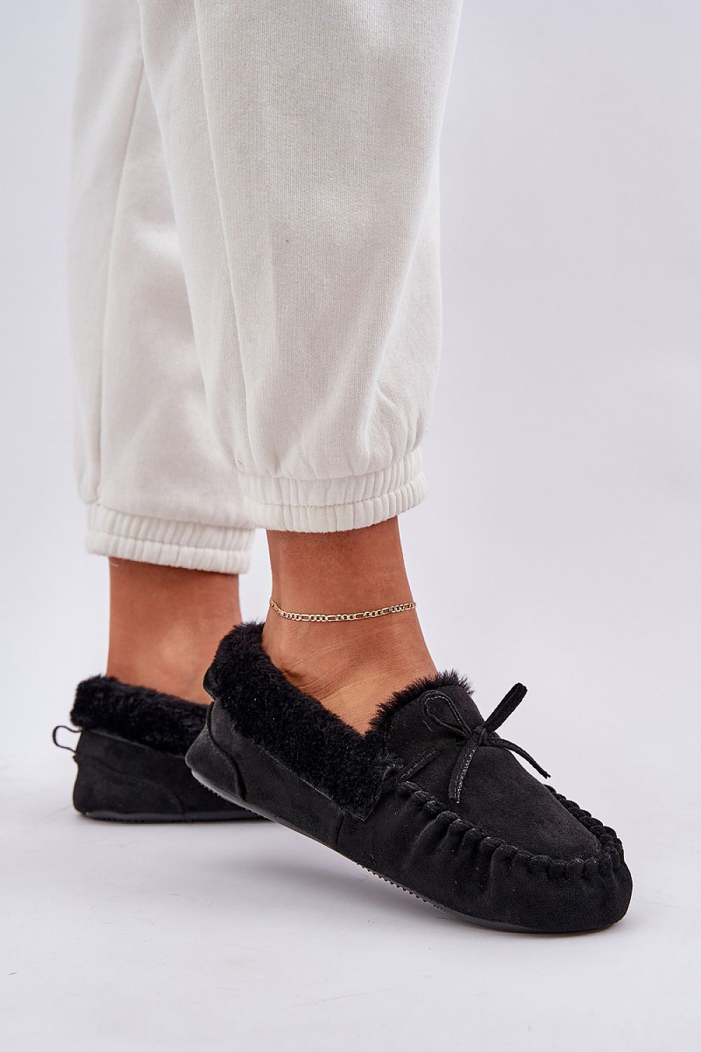 Slippers model 208427 Step in style