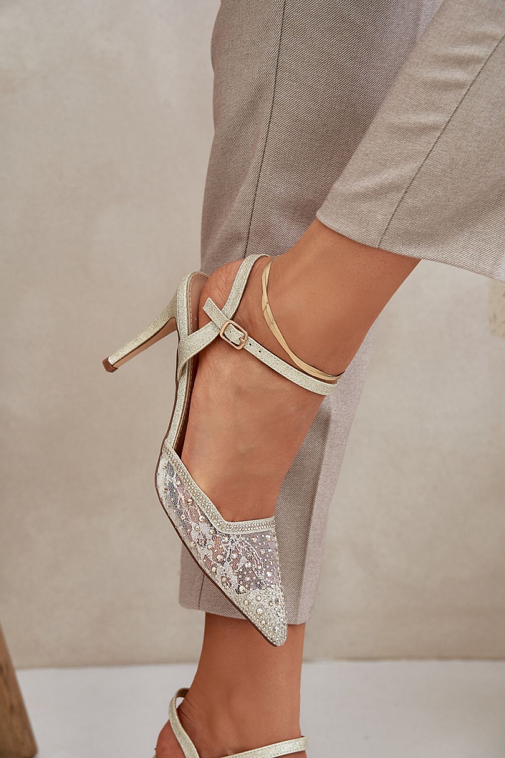 High heels model 208481 Step in style