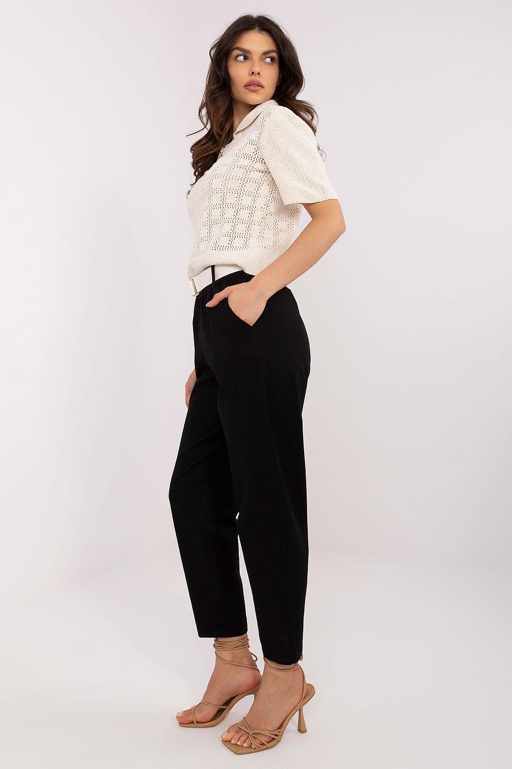 Women trousers model 208685 Italy Moda