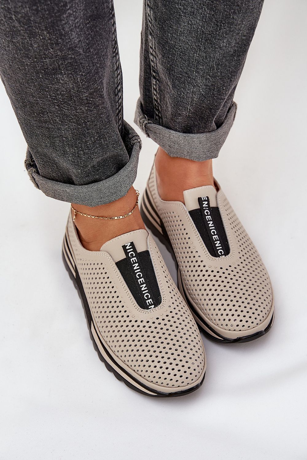 Low Shoes model 208792 Step in style