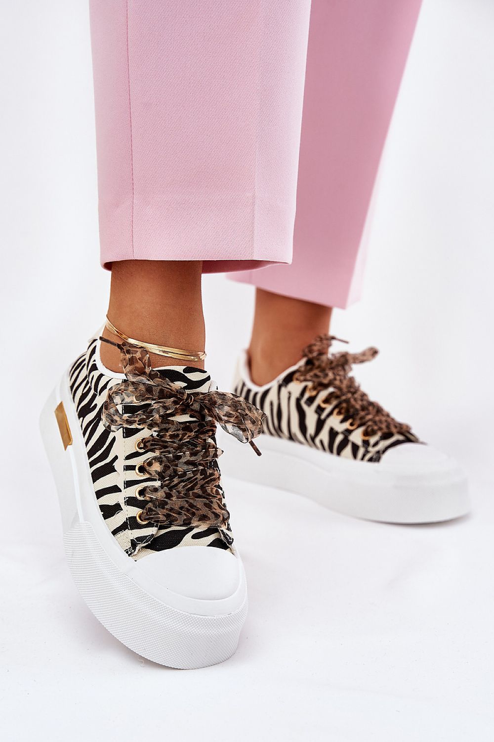 Sneakers model 209814 Step in style