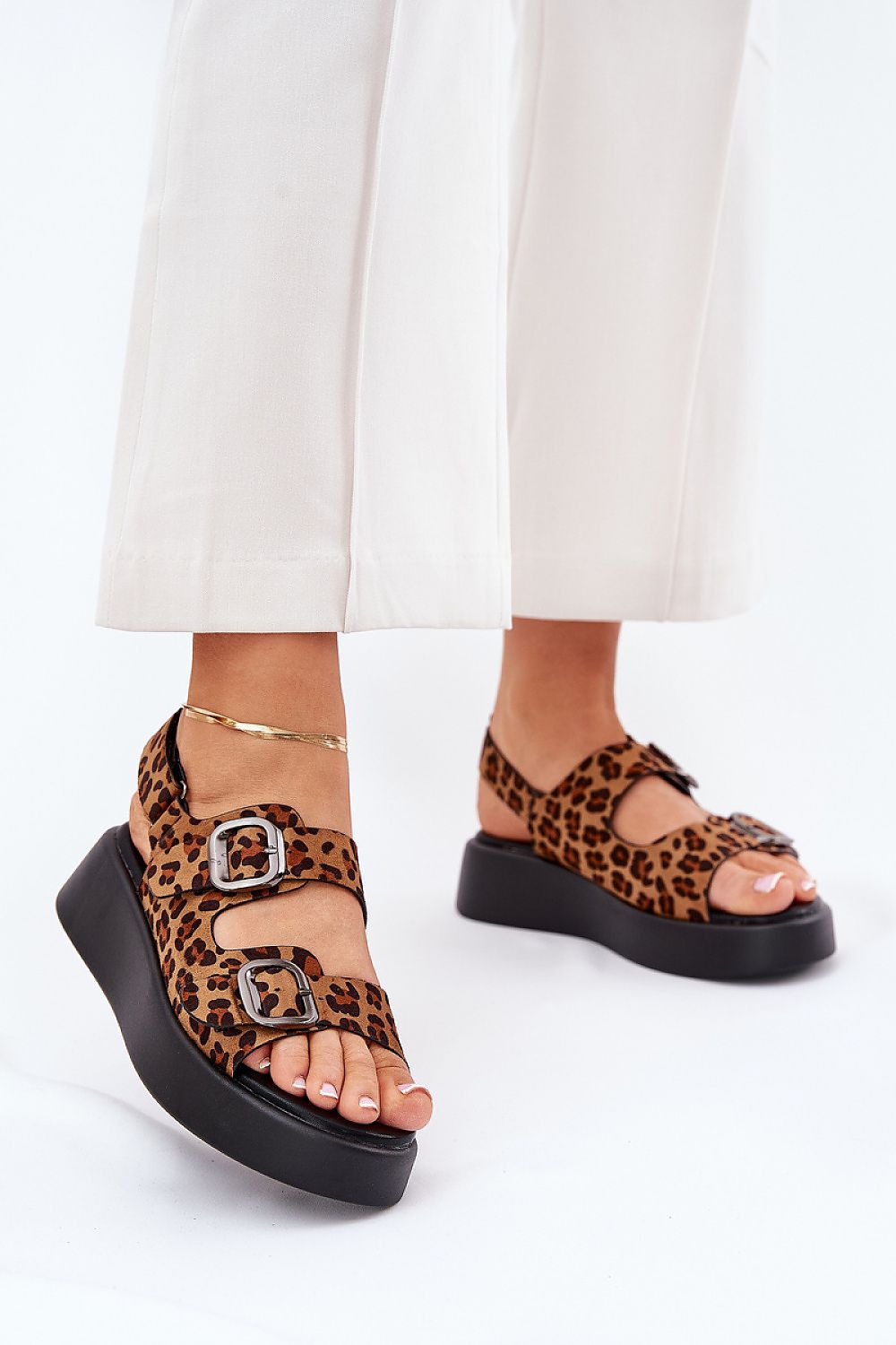 Buskin model 209884 Step in style