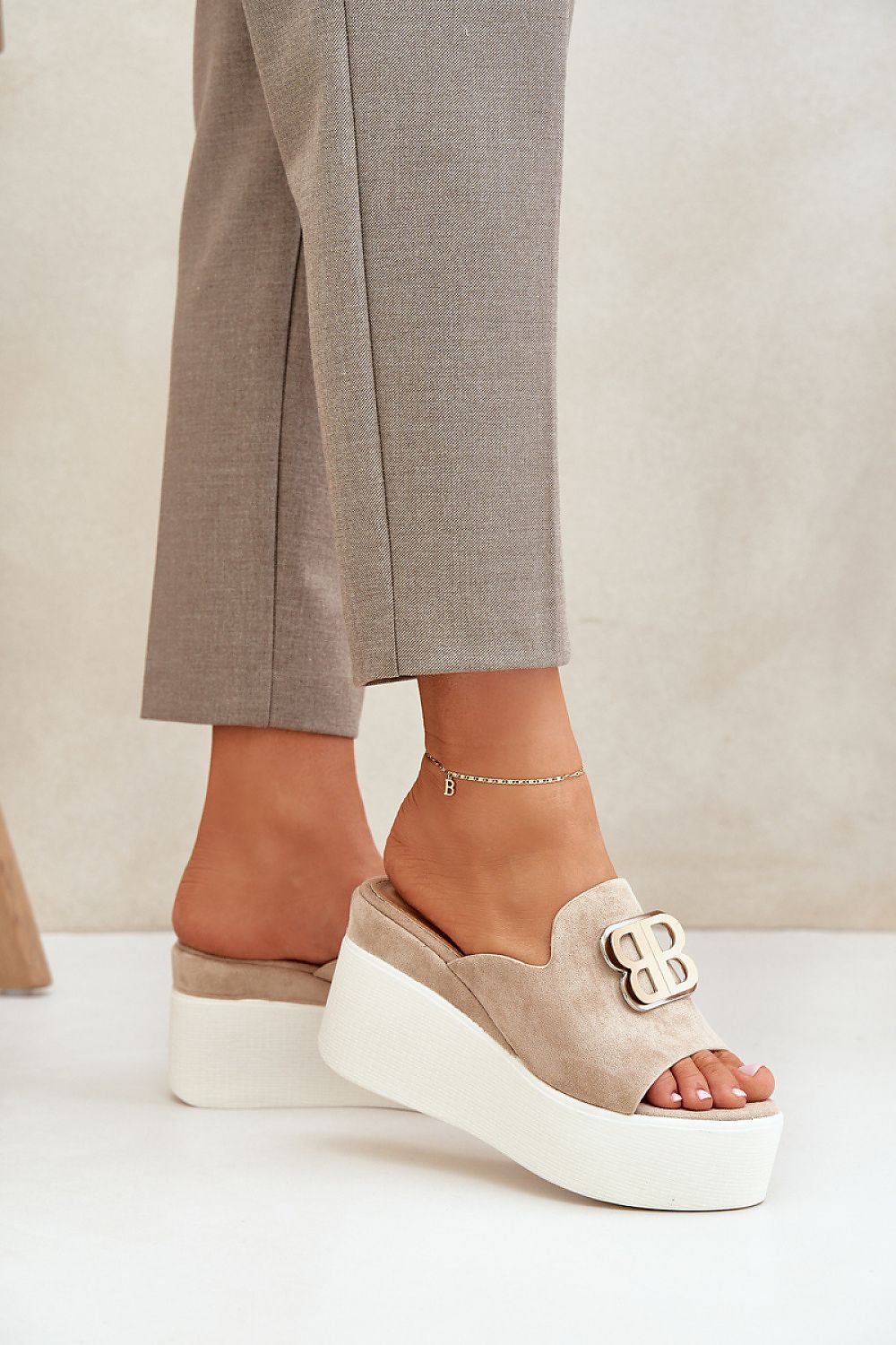 Flip-flops model 209973 Step in style