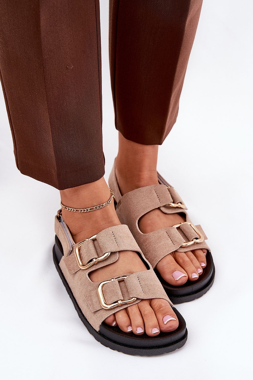 Sandals model 210048 Step in style