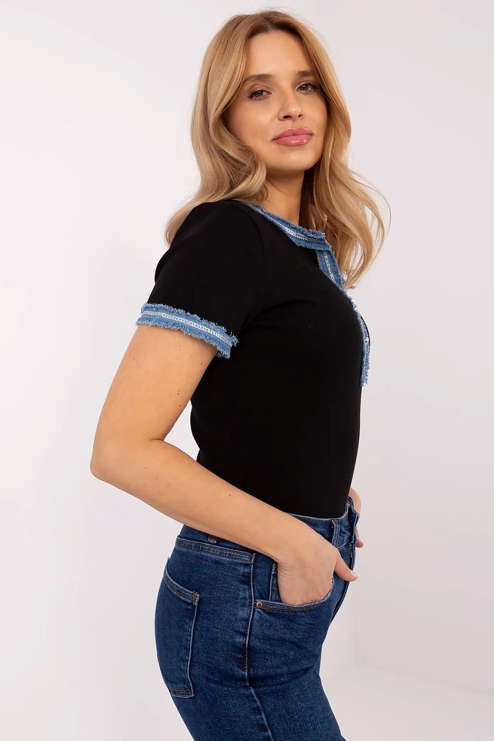 Blouse model 210128 NM