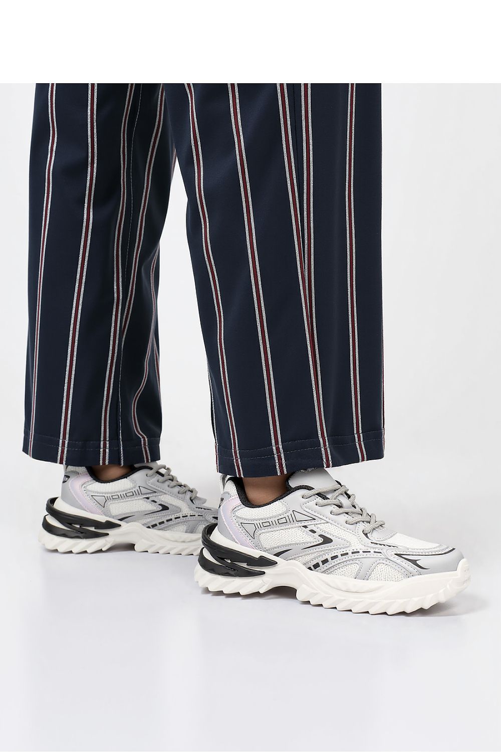 Sport Shoes model 210196 Inello