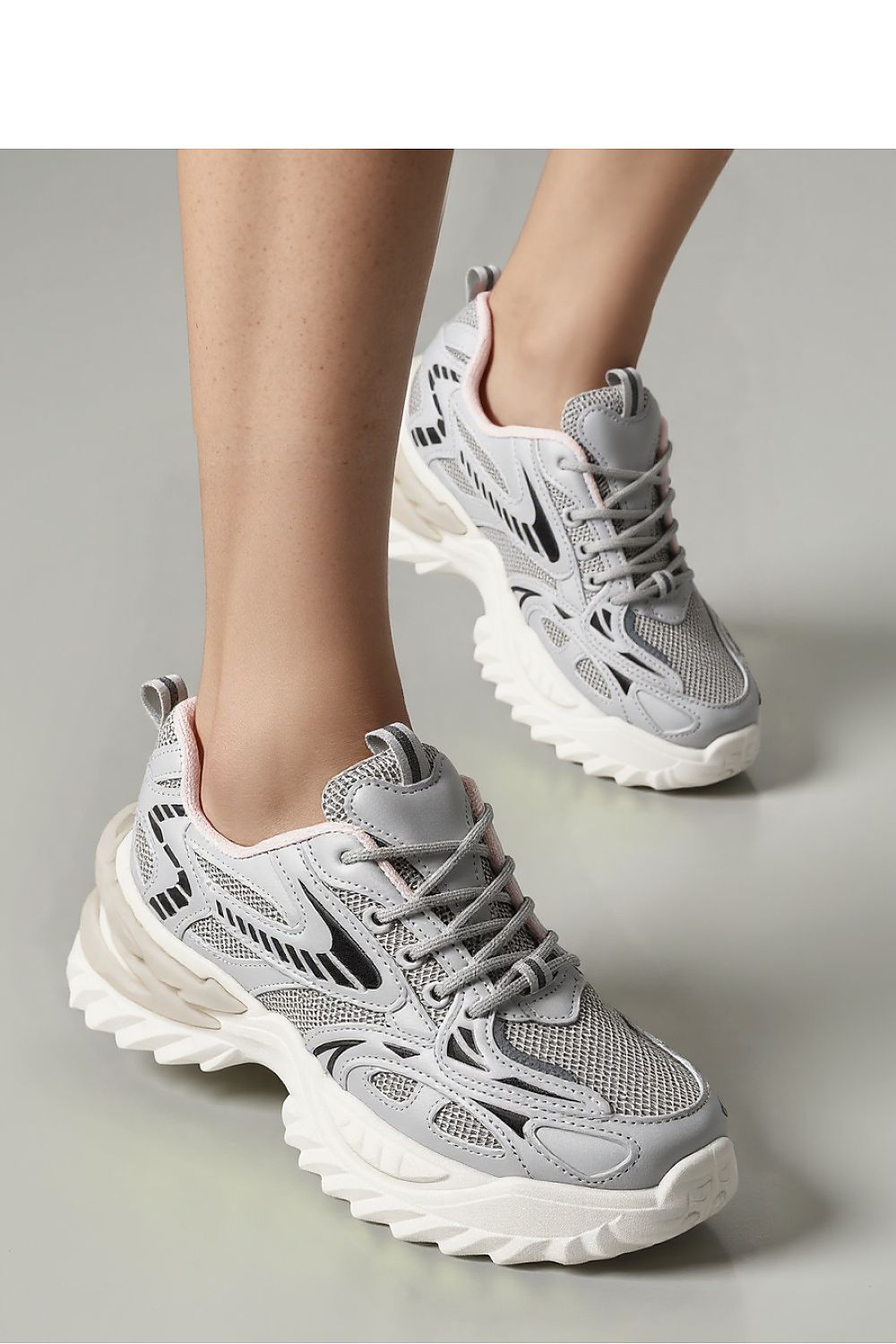 Sport Shoes model 210214 Inello