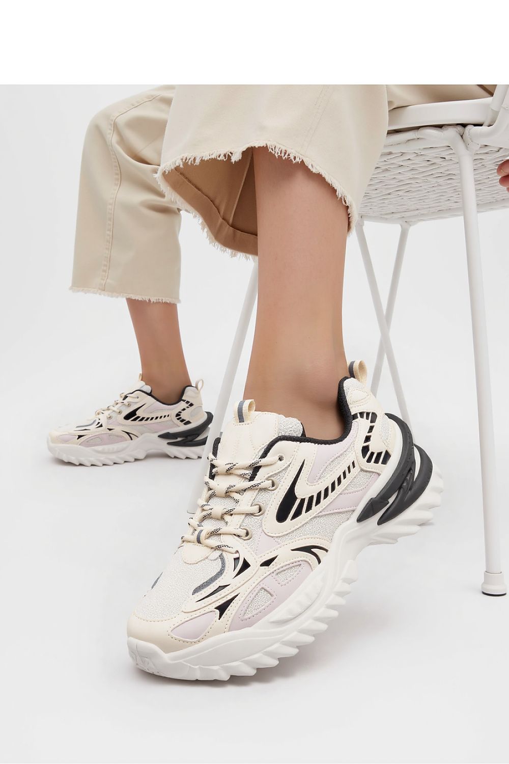 Sport Shoes model 210216 Inello