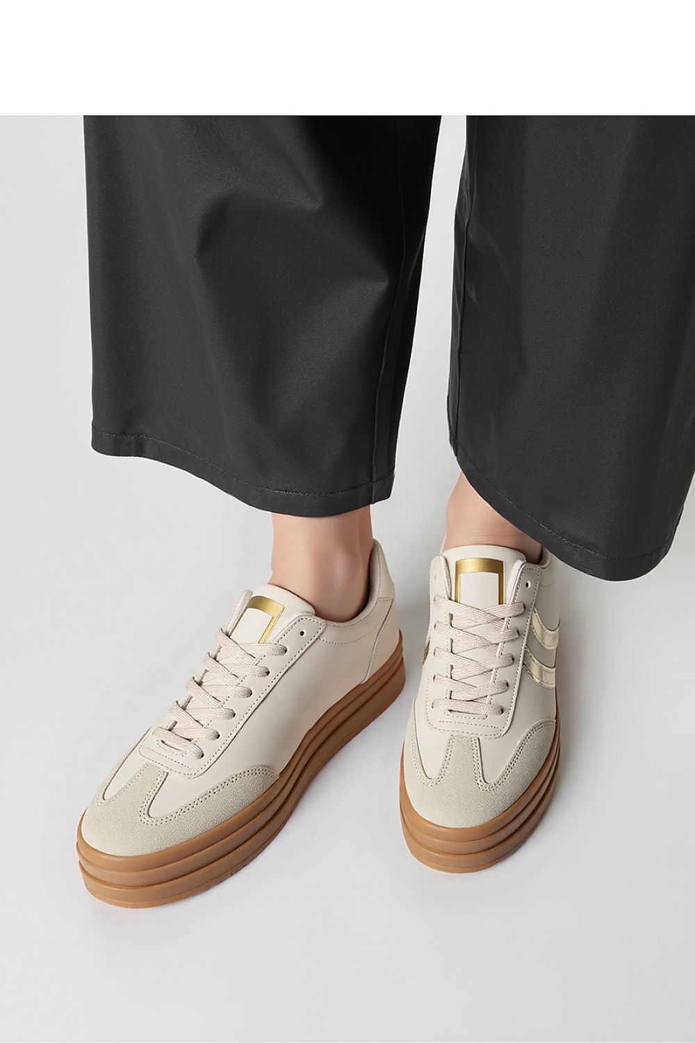 Sport Shoes model 210219 Inello