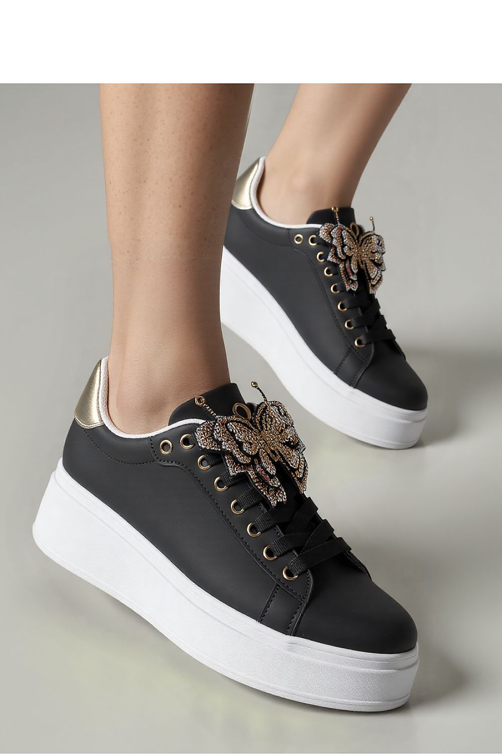 Sport Shoes model 210222 Inello