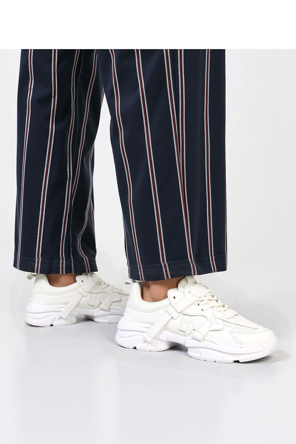 Sport Shoes model 210223 Inello