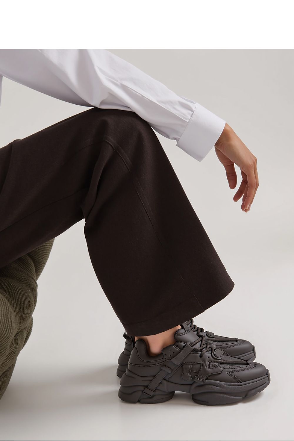 Sport Shoes model 210225 Inello