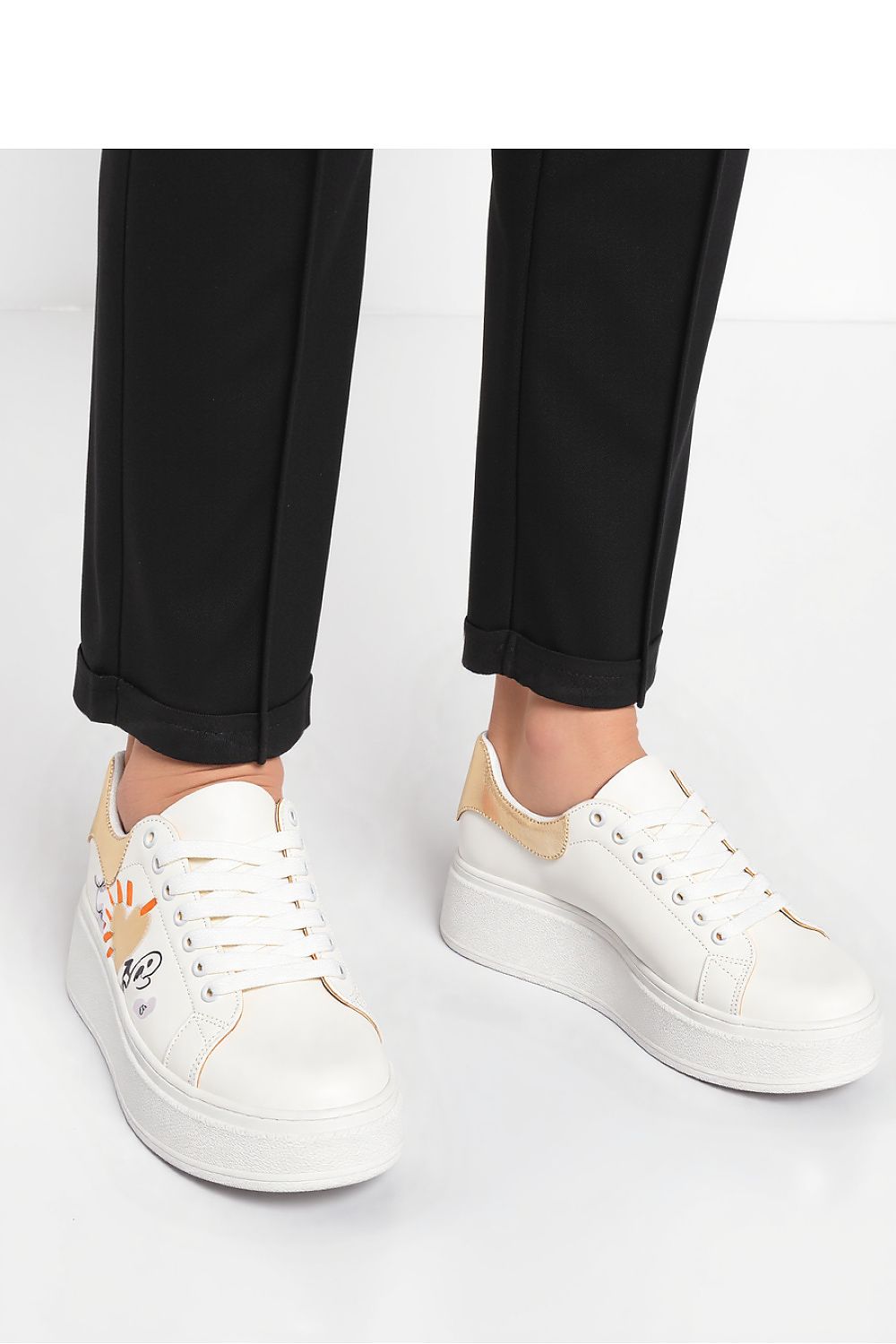 Sport Shoes model 210258 Inello