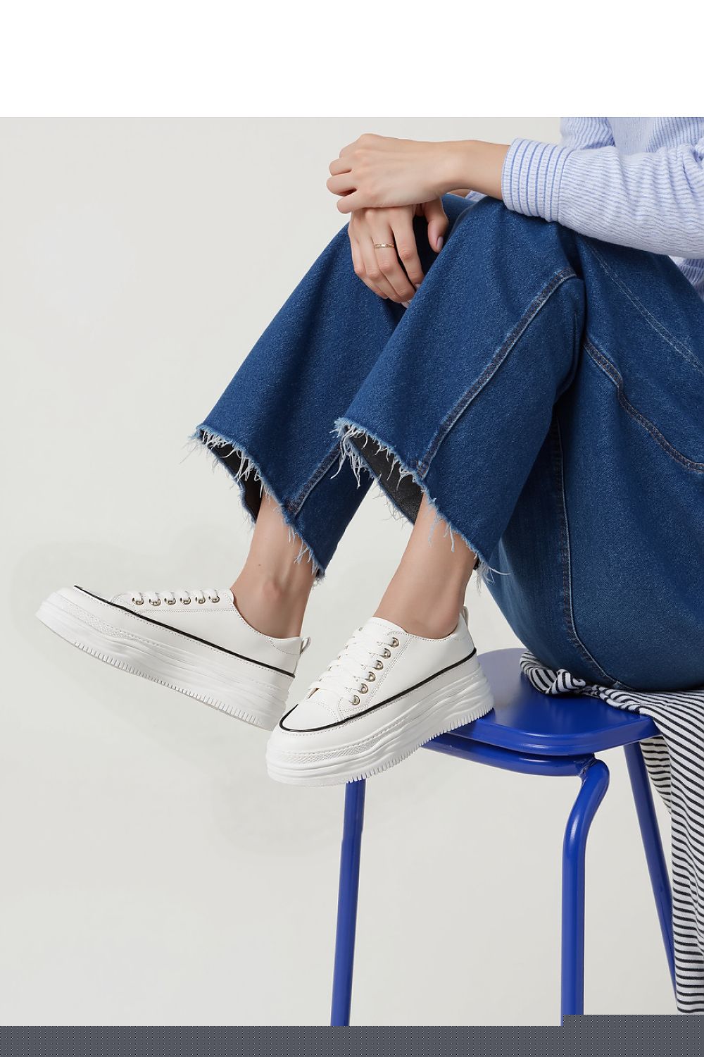 Sport Shoes model 210273 Inello