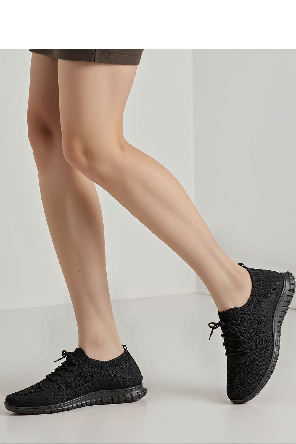 Sport Shoes model 210274 Inello