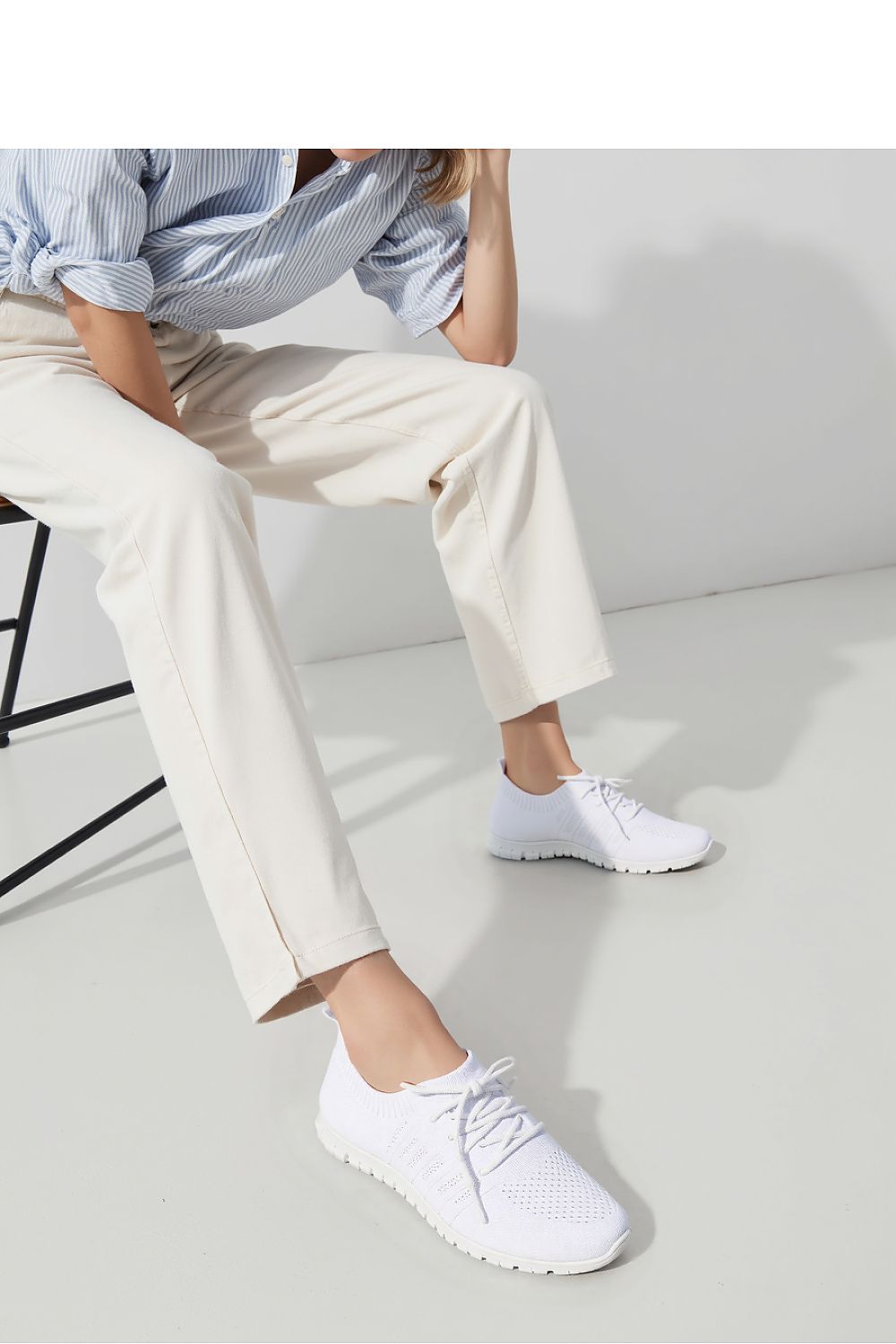 Sport Shoes model 210275 Inello