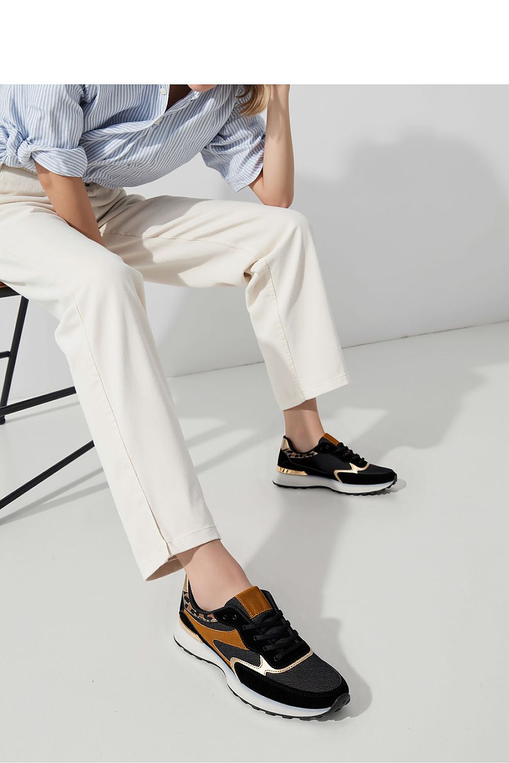 Sport Shoes model 210276 Inello