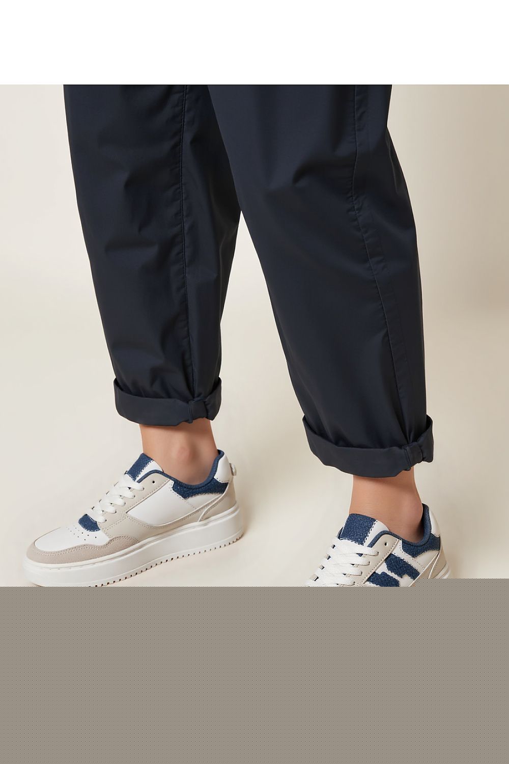 Sport Shoes model 210277 Inello