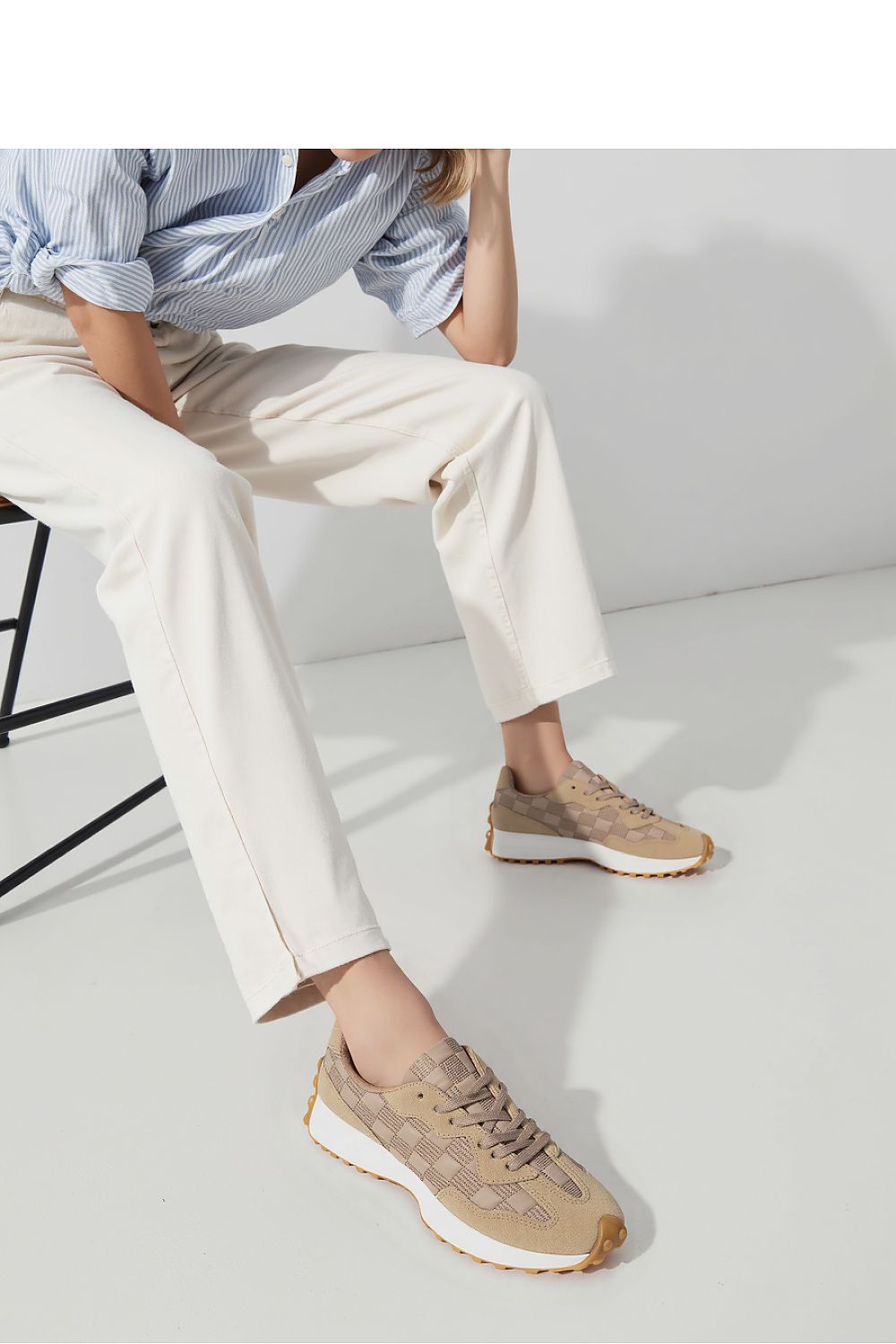 Sport Shoes model 210280 Inello