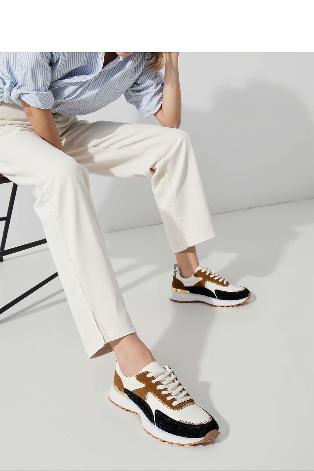 Sport Shoes model 210303 Inello