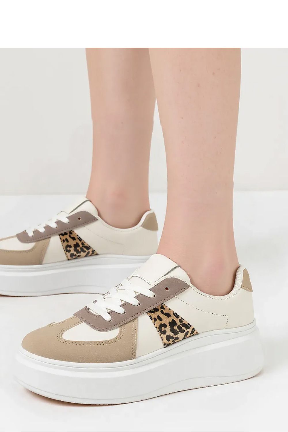 Sport Shoes model 210328 Inello