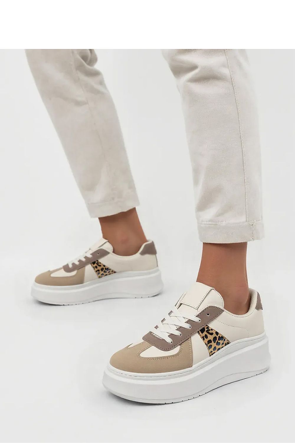 Sport Shoes model 210328 Inello