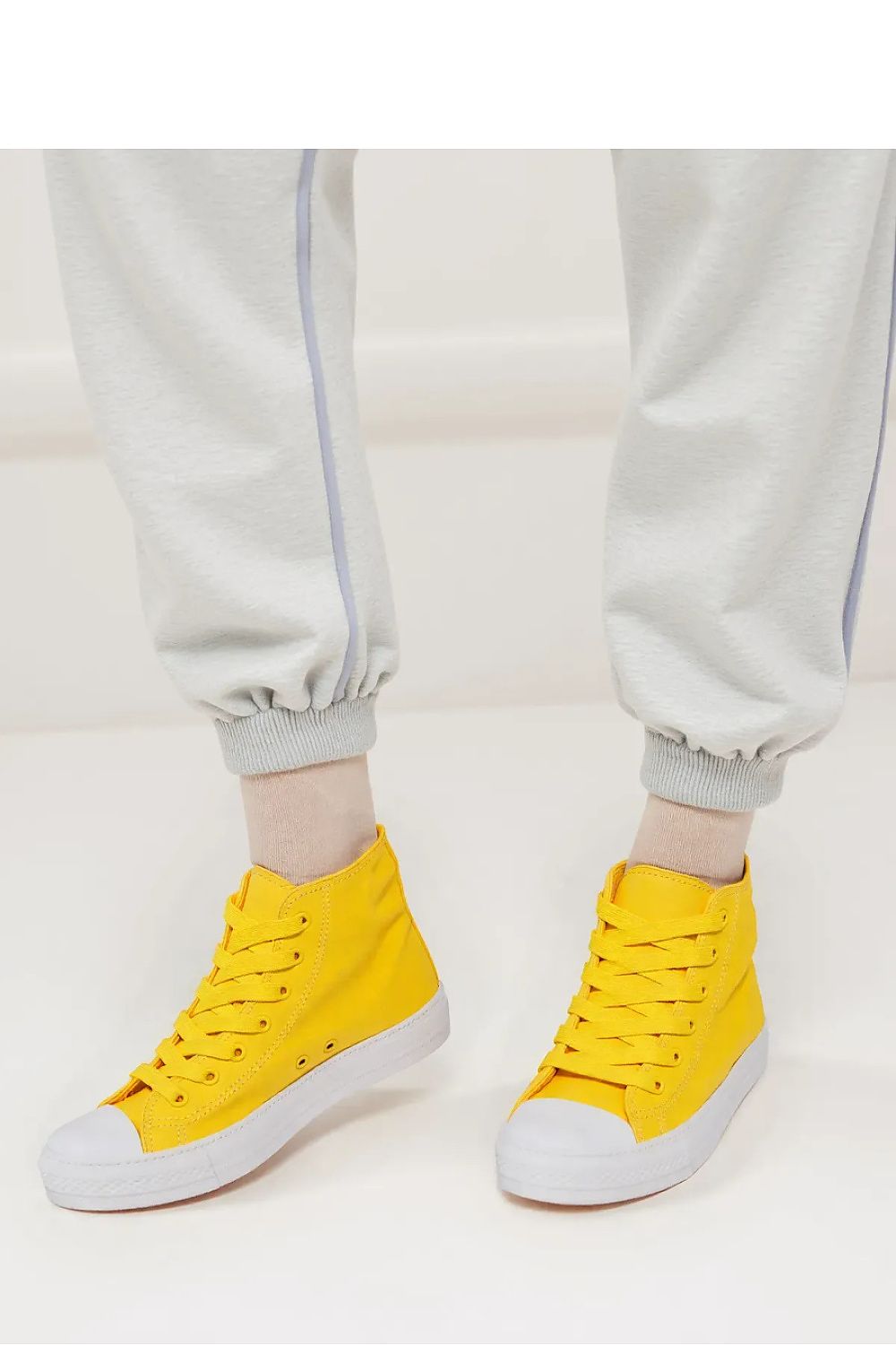 Sneakers model 210513 Inello