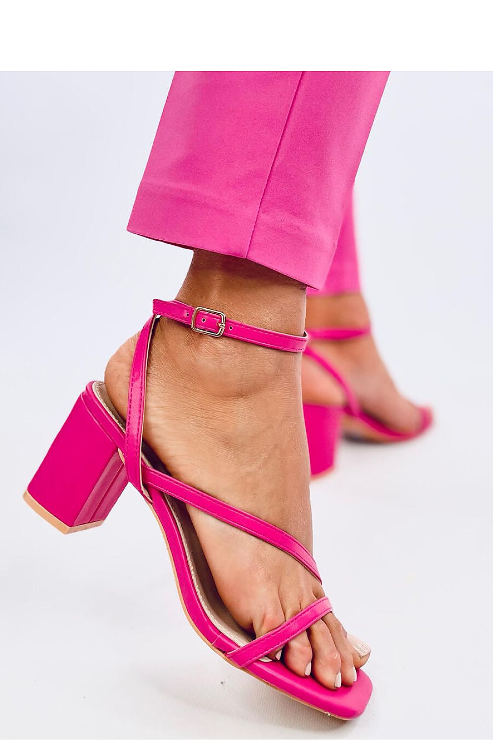 Heel sandals model 210553 Inello