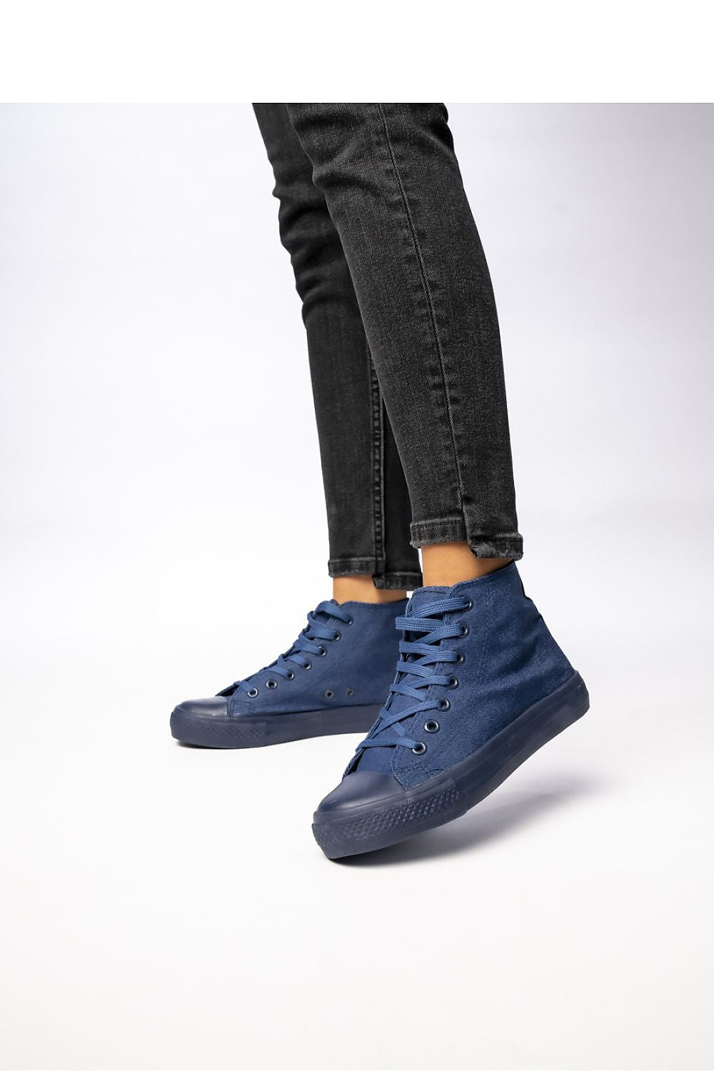 Sneakers model 210569 Inello