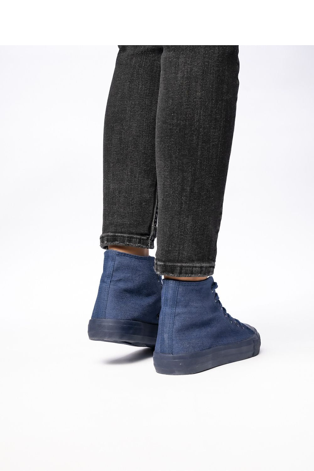 Sneakers model 210569 Inello