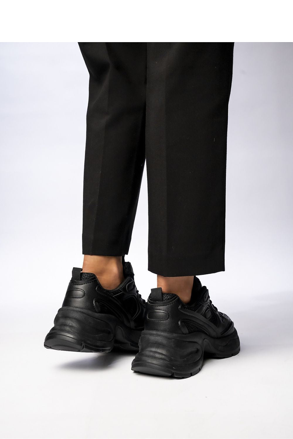 Sport Shoes model 210570 Inello