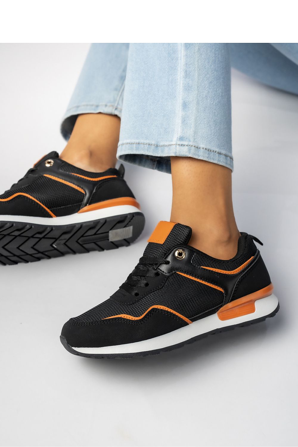 Sport Shoes model 210580 Inello