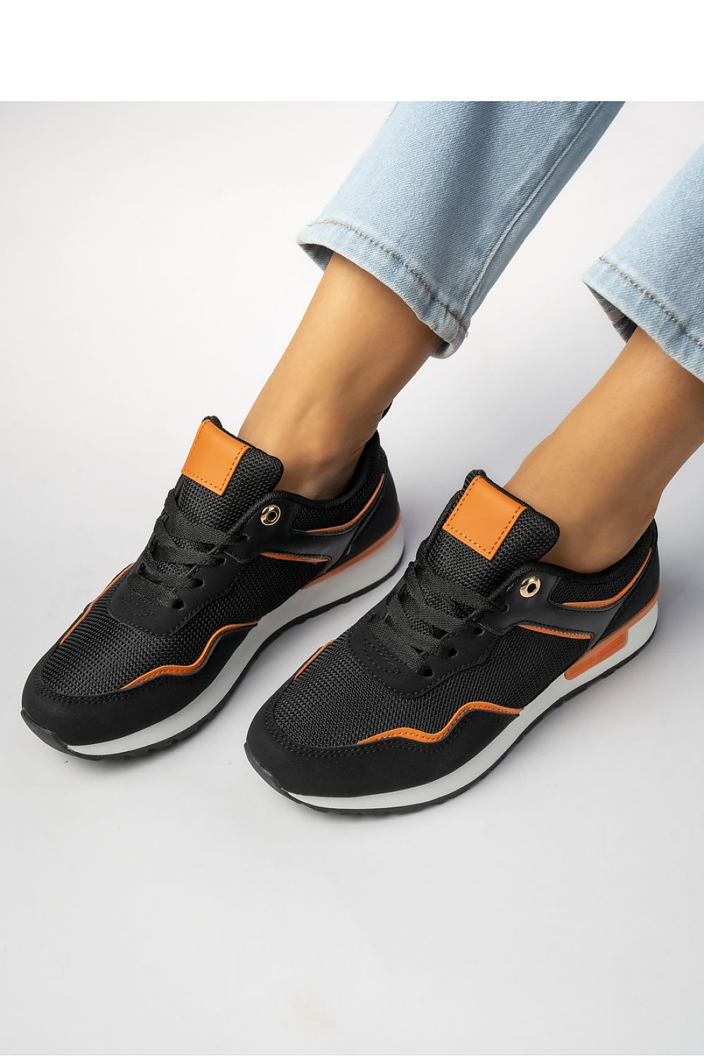 Sport Shoes model 210580 Inello