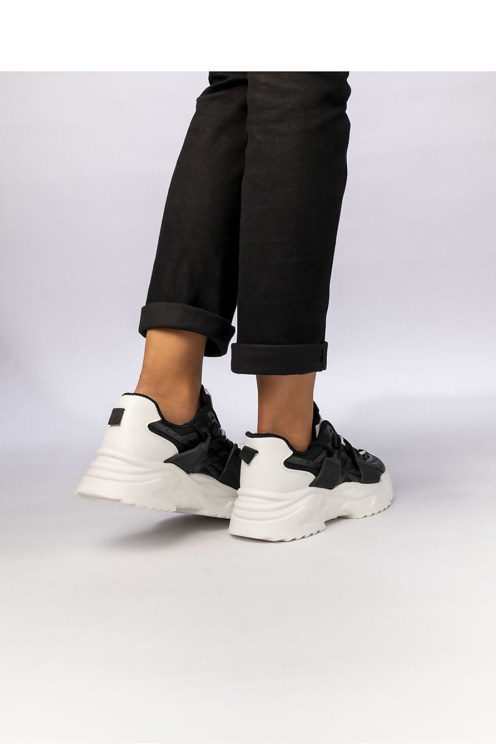 Sport Shoes model 210584 Inello