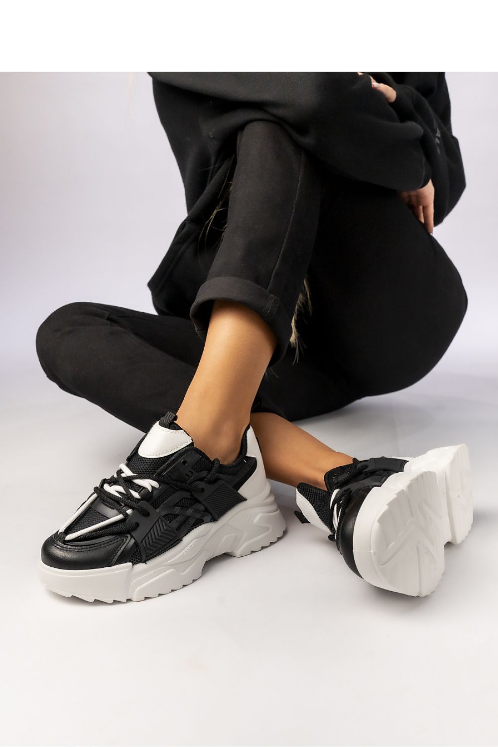 Sport Shoes model 210584 Inello