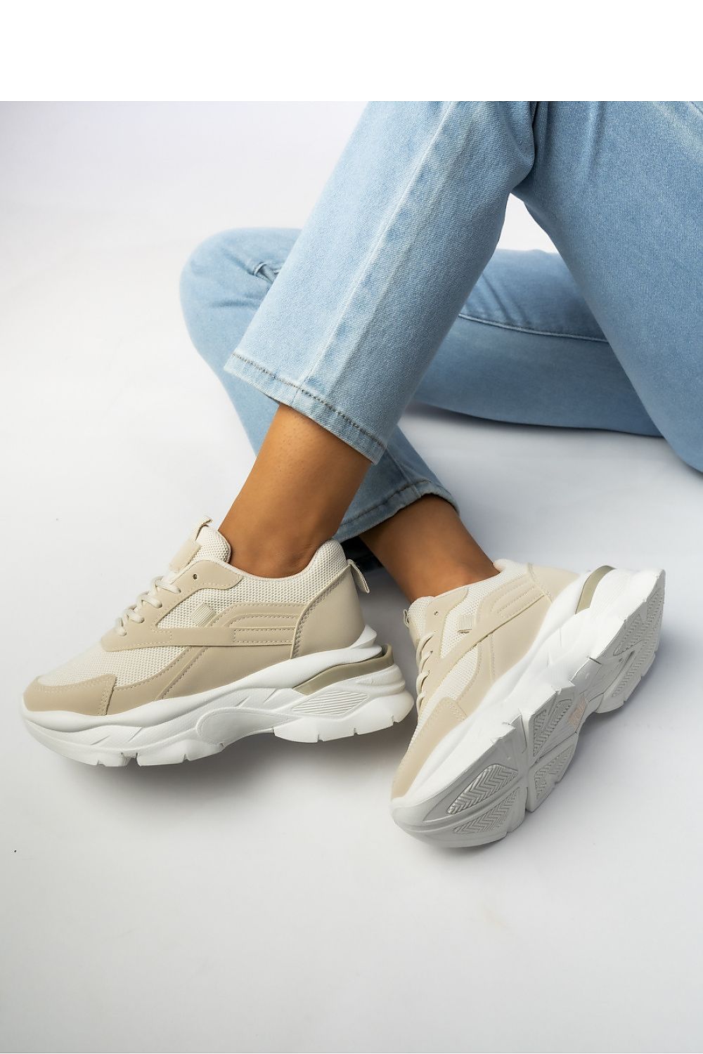 Sport Shoes model 210591 Inello