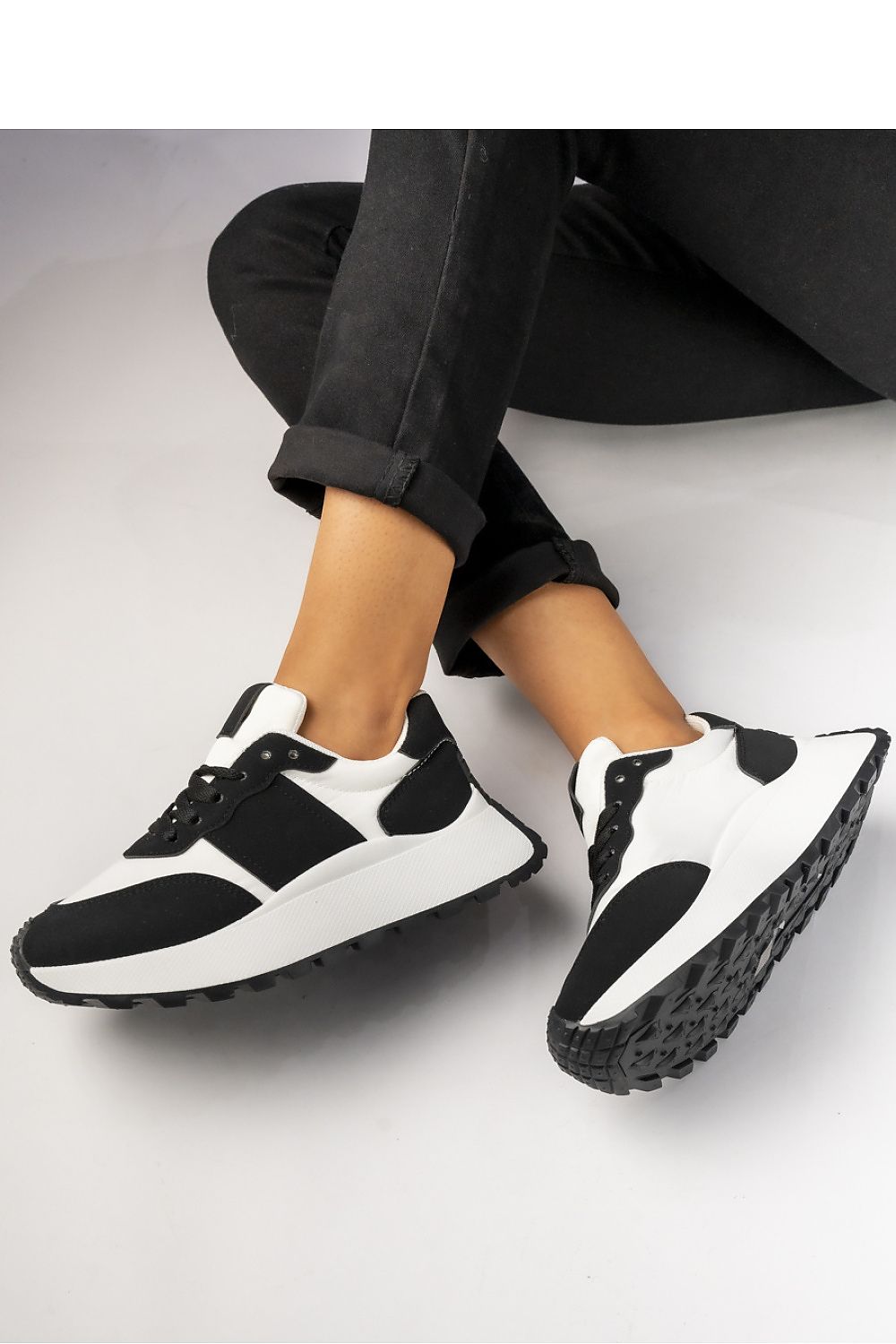 Sport Shoes model 210600 Inello