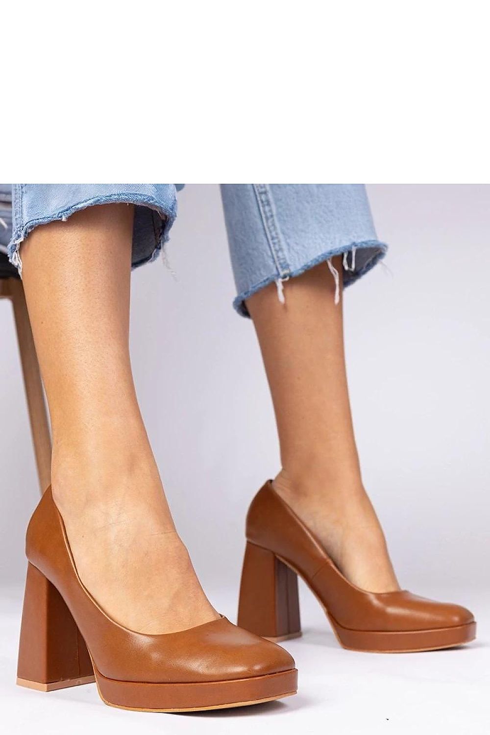 Block heel pumps model 210923 PRIMO