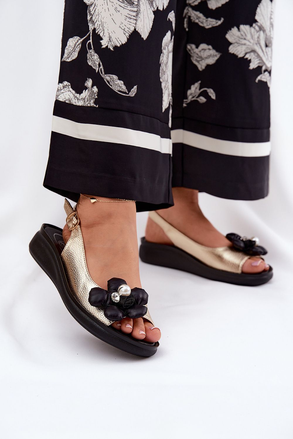 Buskin model 211360 Step in style