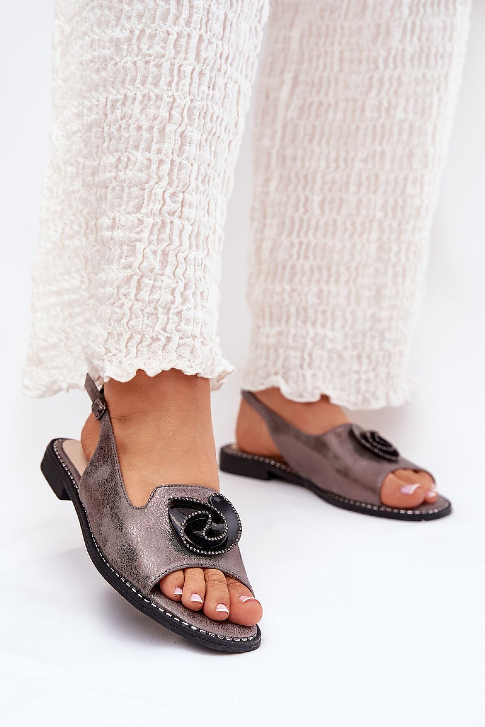 Sandals model 211631 Step in style