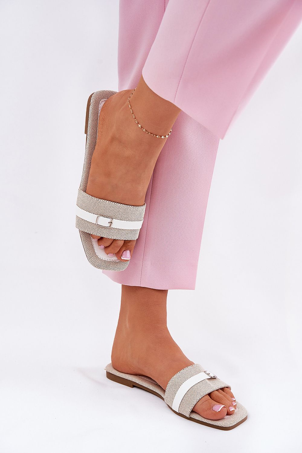 Flip-flops model 211697 Step in style