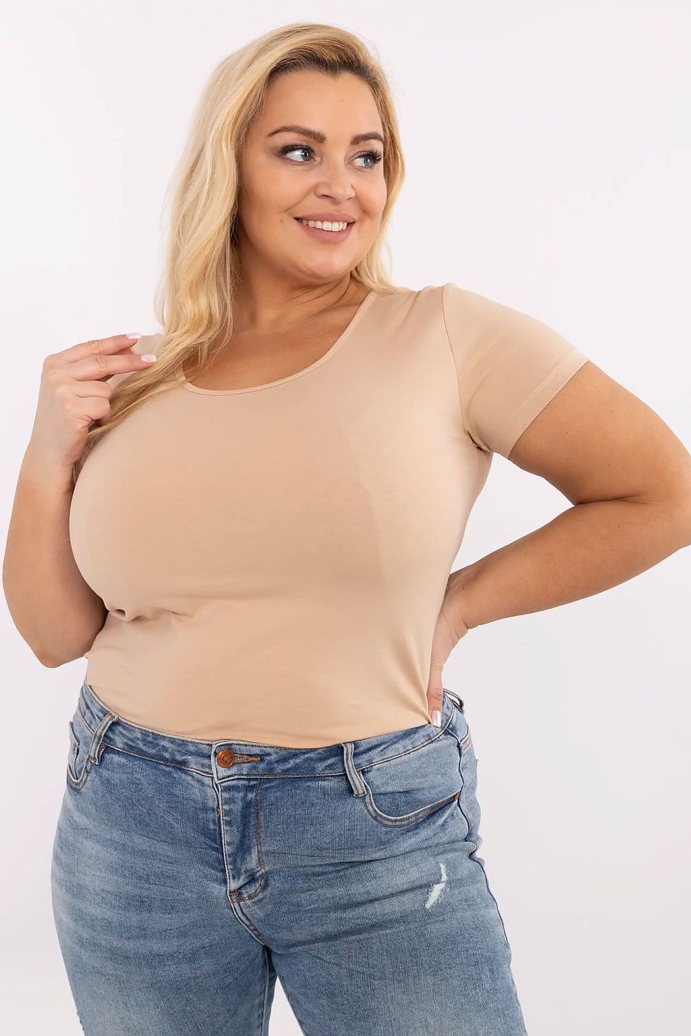 Plus size T-shirt model 211761 Relevance