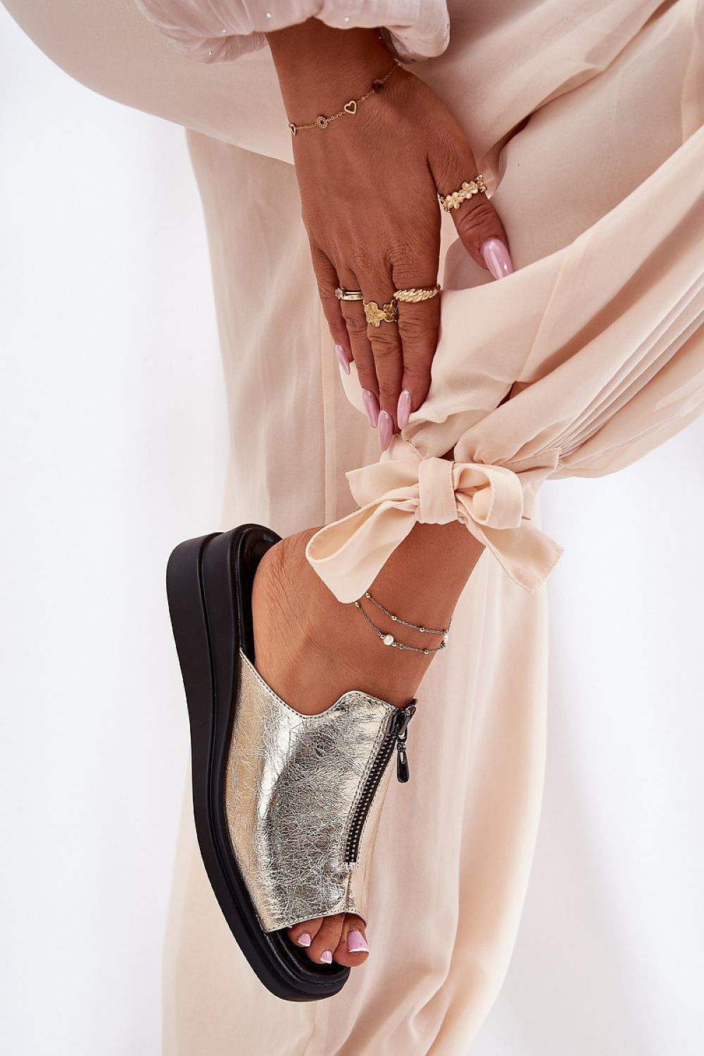 Flip-flops model 211955 Step in style