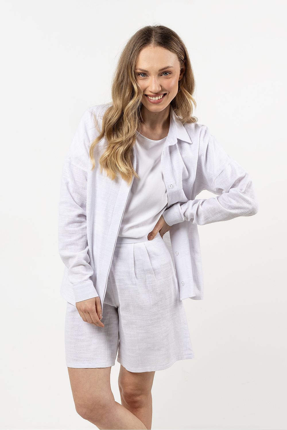 Long sleeve shirt model 212189 awama