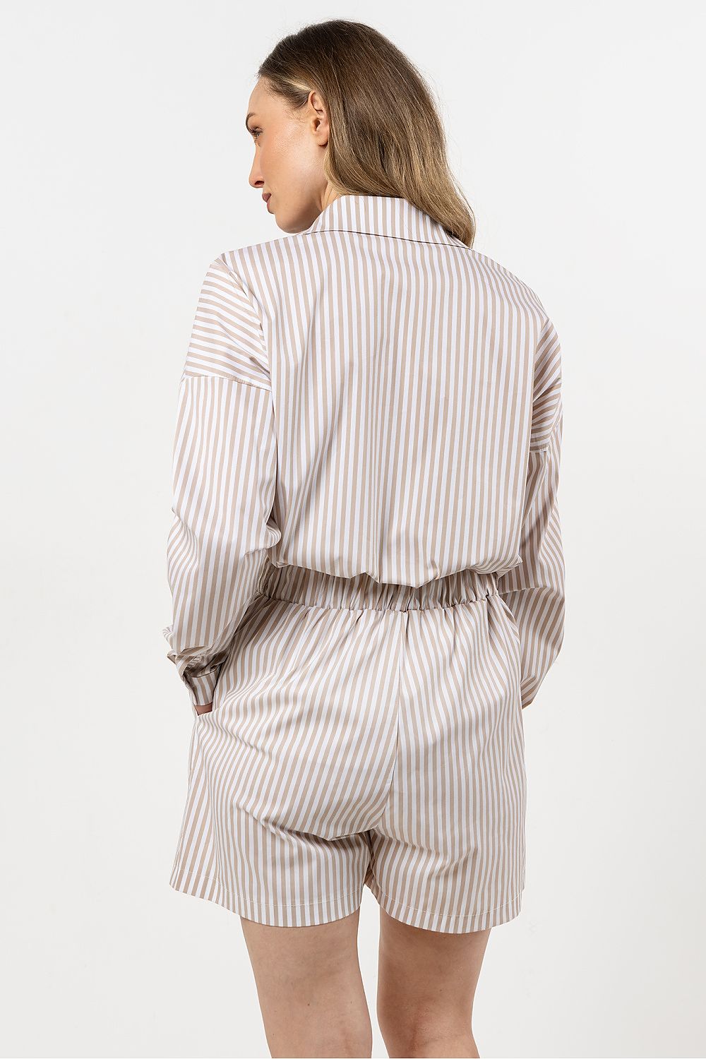 Long sleeve shirt model 212201 awama