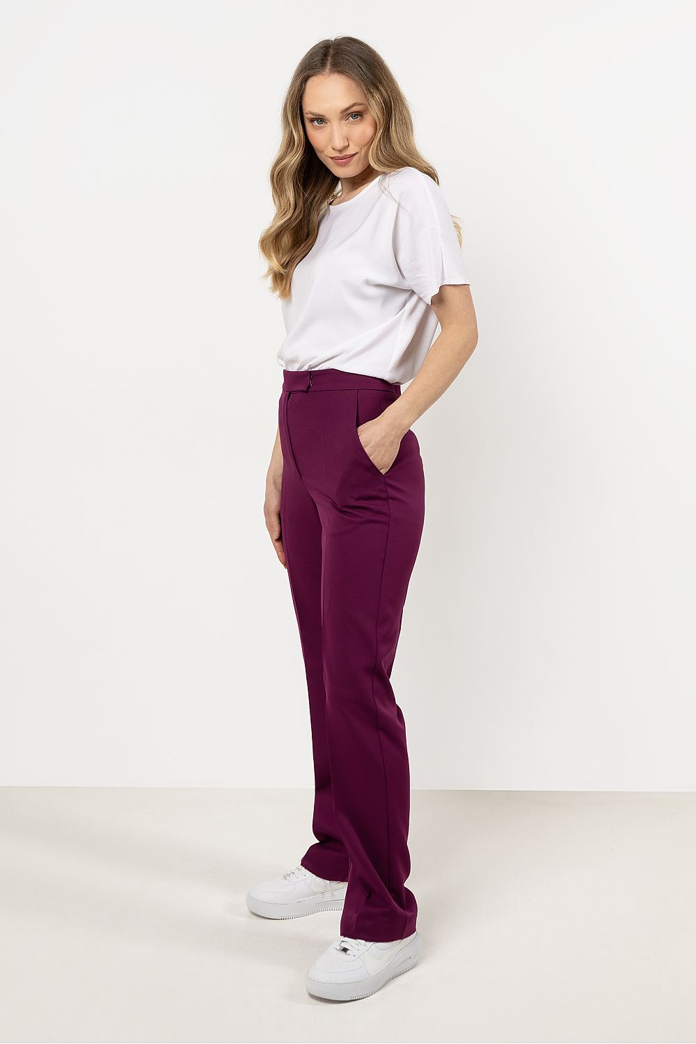 Women trousers model 212220 awama