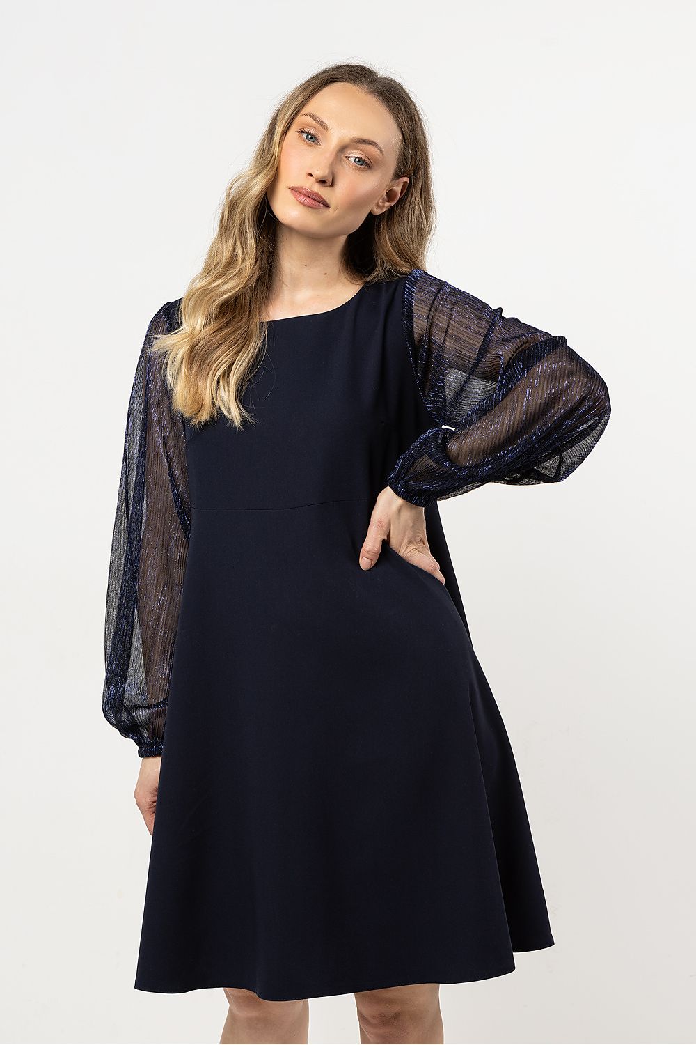 Evening dress model 212224 awama