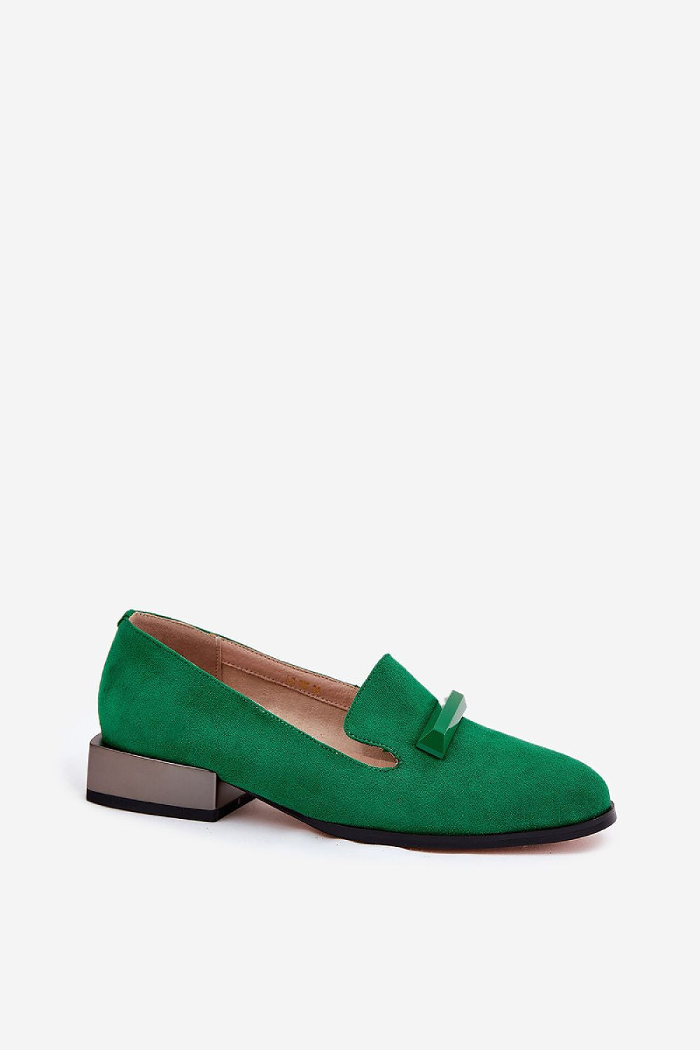 Heeled low shoes model 213025 Step in style