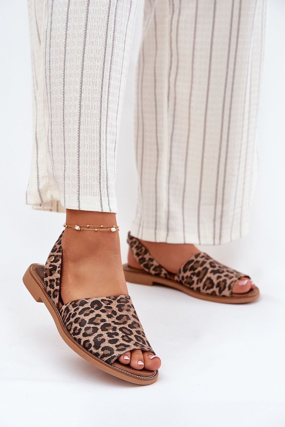 Sandals model 213159 Step in style